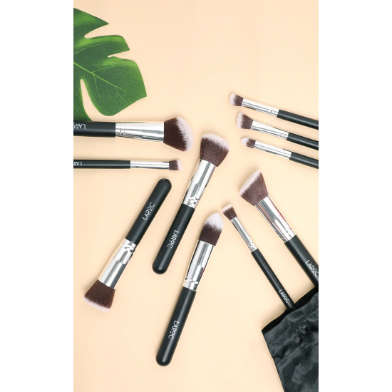 LAROC Kabuki Brushes Set - 10pc (σετ 10 πινέλων) LAROC Kabuki Brushes Set - 10pc (σετ 10 πινέλων)