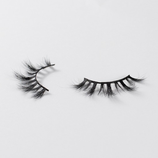 The Make Art Lashes - Ursinia