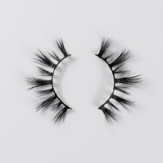 The Make Art Lashes - Ursinia