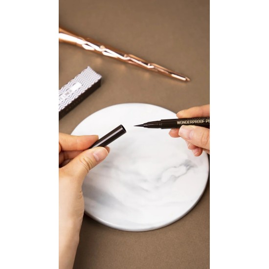 B.O.M (Beauty Of Majesty) - Wonderproof Pen Eye Liner B.O.M (Beauty Of Majesty) - Wonderproof Pen Eye Liner